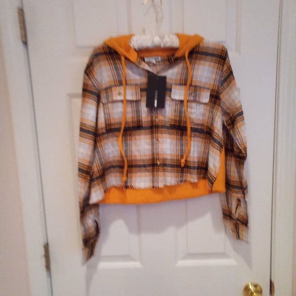 Fashion nova Tops - Cropped Hooded flannel & cotton top